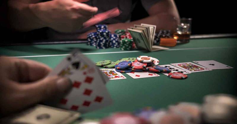 Bluff đúng lúc mới có giá trị